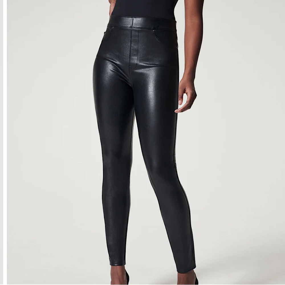 Spanx leather like ankle skinny pants